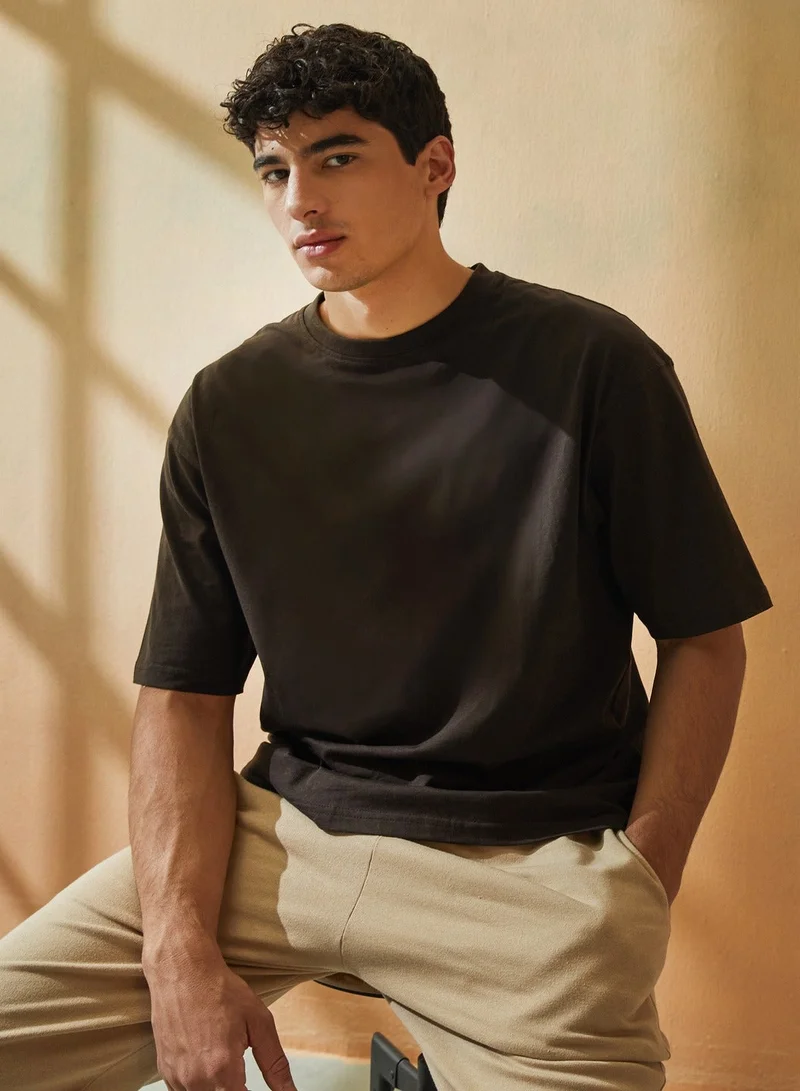 Styli Men Oversized Mock Neck T-Shirt